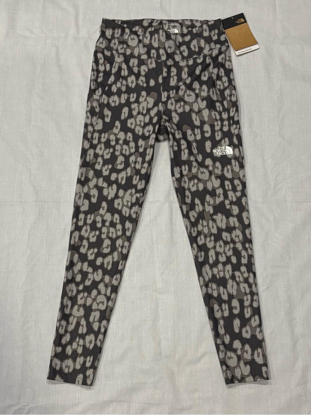 The North Face Girls Printed On Mountain Leggings Gray Leopard Print Large NWT